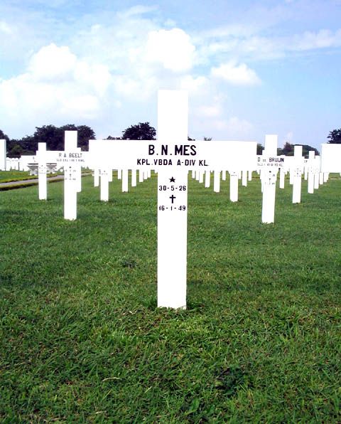 mes.b.n.2005.jpg
