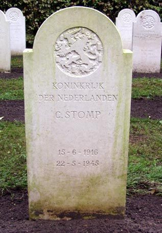 Stomp C.jpg