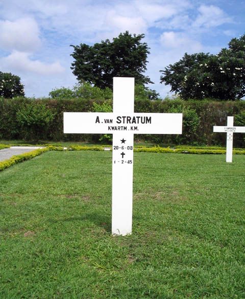 stratum.van.a.2005.jpg