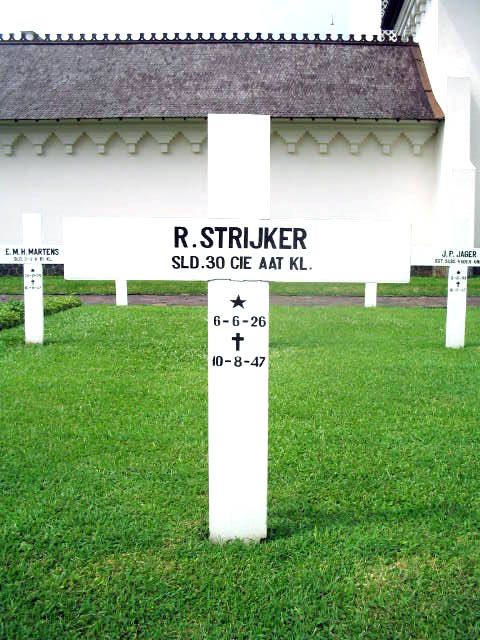 strijker.r.2005.jpg