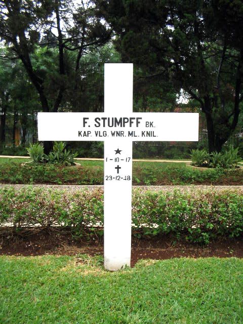 stumpff.f.2005.jpg