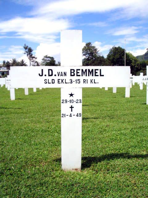 bemmel.van.j.d.2005.jpg