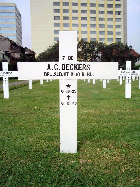 deckers.a.c.2005.jpg