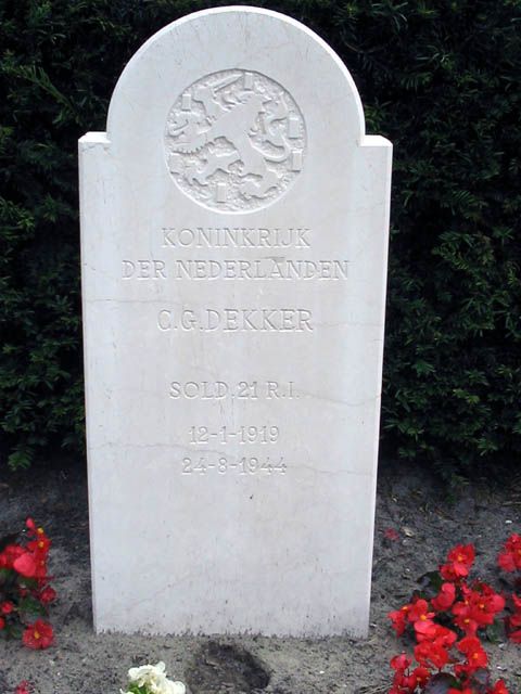 dekker.c.g.2005.jpg