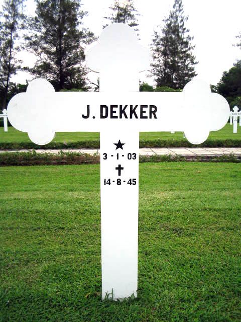 dekker.j.2004.jpg