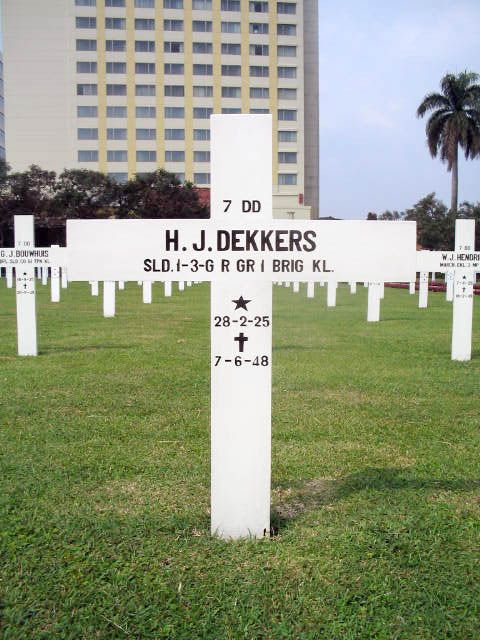 dekkers.h.j.2005.jpg
