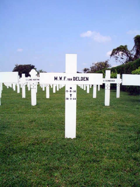 delden.van.m.w.f.2005.jpg