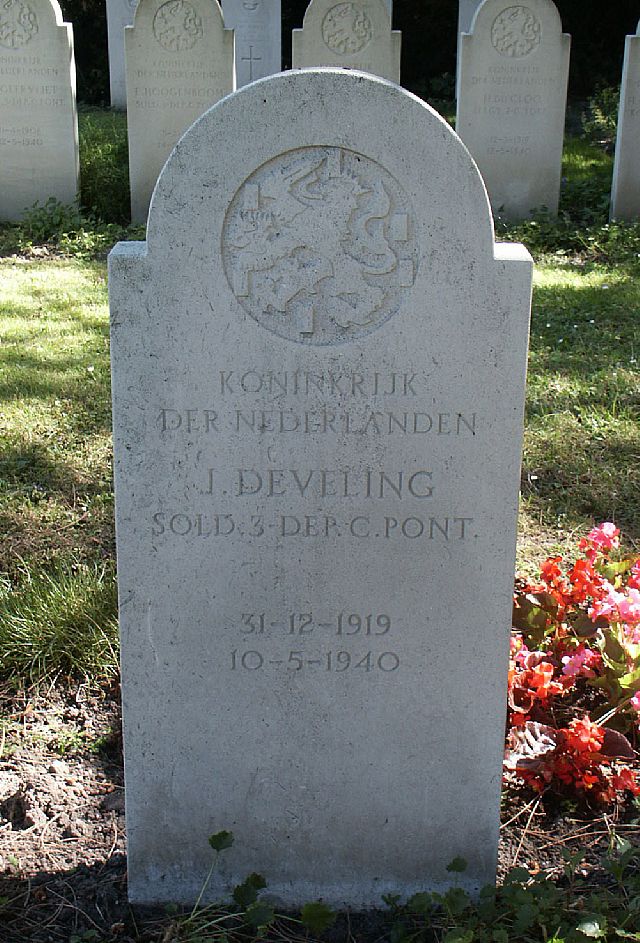 J.Develing.jpg