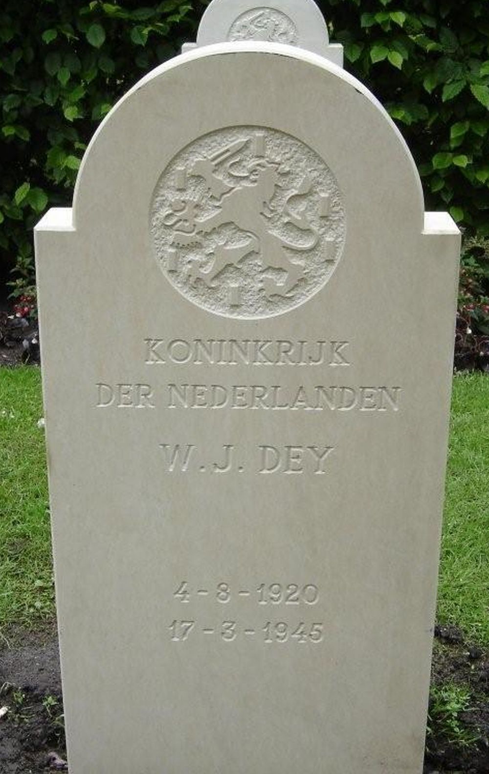dey.w.j.2010.jpg