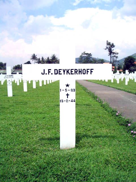 deykerhoff.j.f.2005.jpg