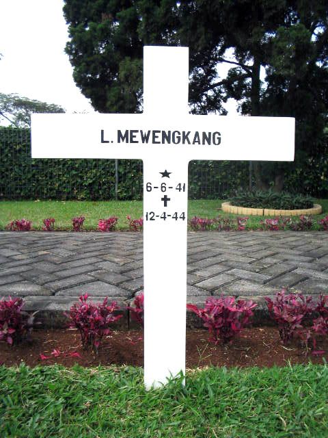 mewengkang.l.2005.jpg