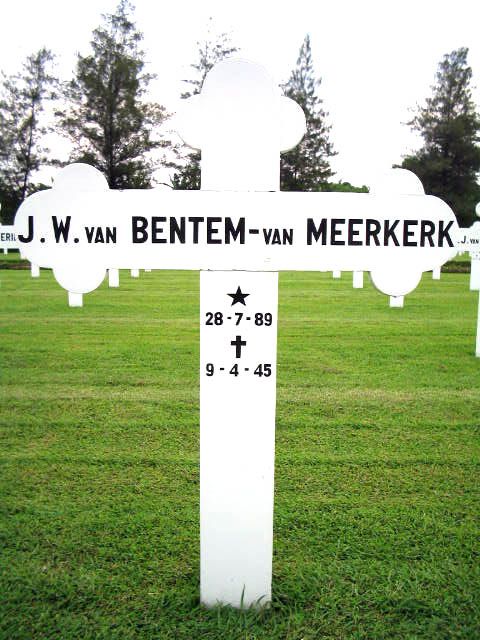 bentem.van.meerkerk van.j.w.2004.jpg