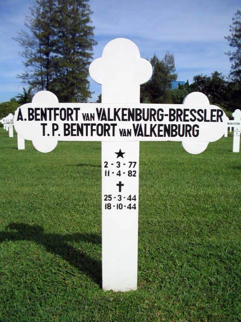bentfort van valkenburg.t.p.2004.jpg
