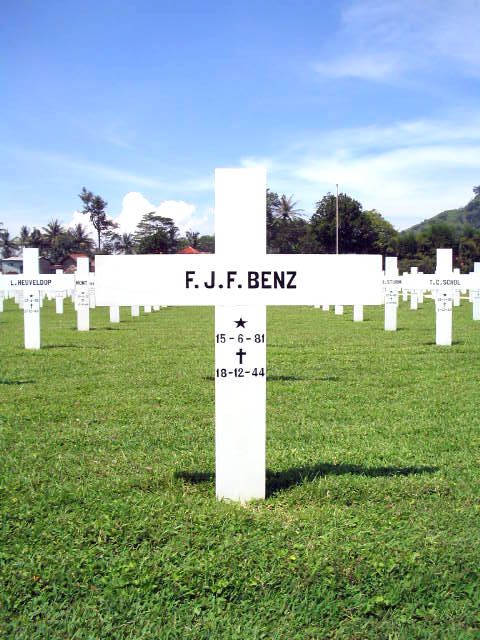 benz.f.j.f.2005.jpg