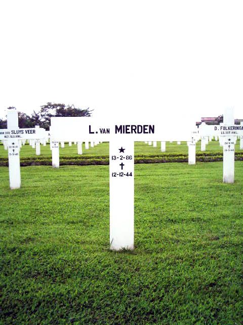 mierden.van.l.2005.jpg