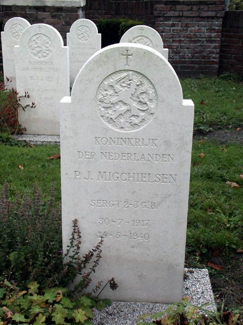 Migchielesen.P.J.2004.jpg
