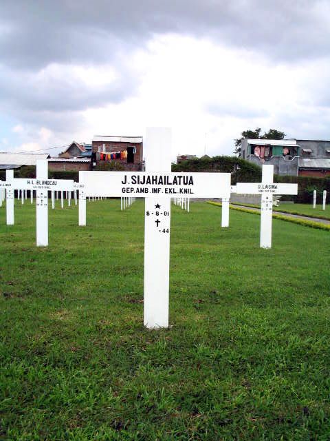 sijahailatua.j.2005.jpg