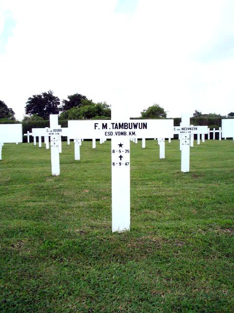 tambuwum.f.m.2005.jpg