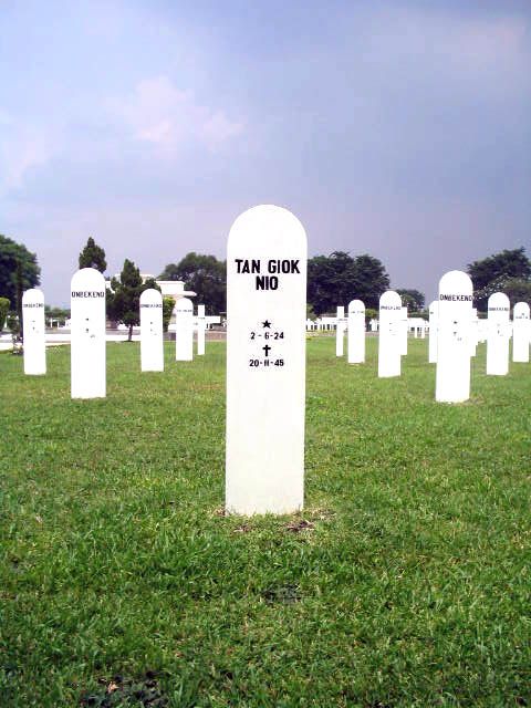 tan giok nio.2005.jpg