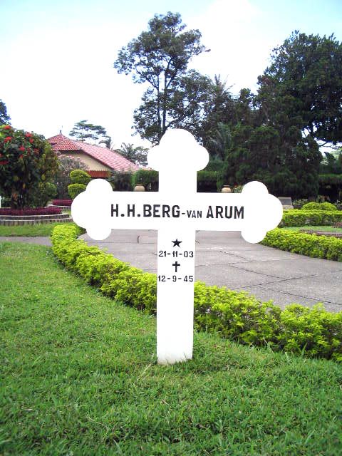 berg.arum.van.h.h.2005.jpg