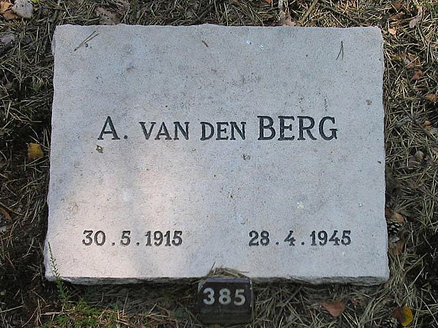 A.v.den Berg.jpg
