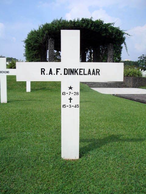 dinkelaar.r.a.f.2005.jpg