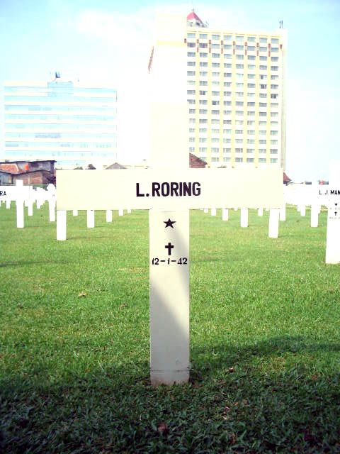 roring.l.2005.jpg
