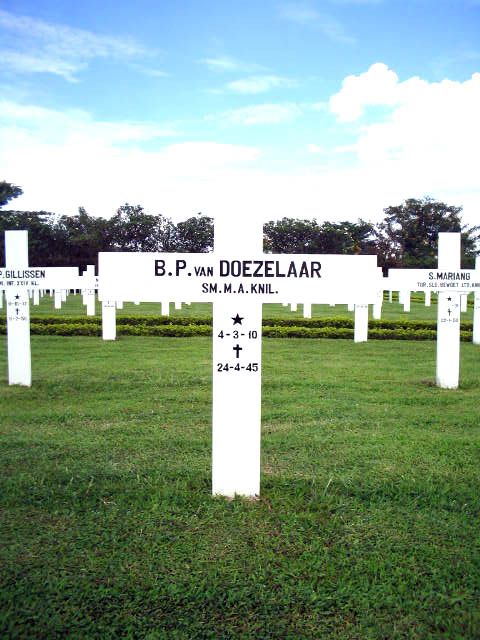 doezelaar.van.b.p.2005.jpg