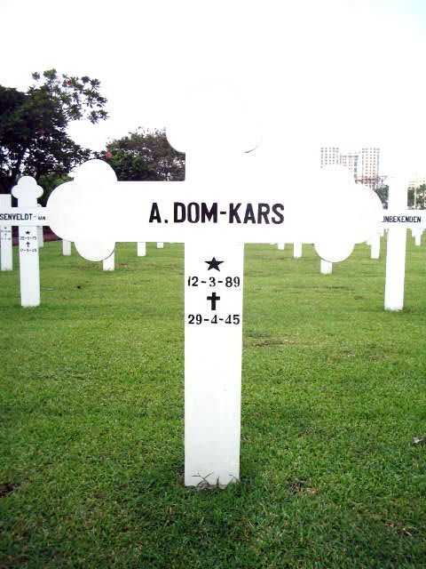 dom.kars.a.2005.jpg