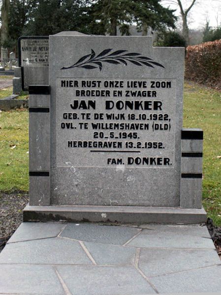 Donker.J.2005.jpg