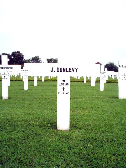 donlevy.j.2005.jpg