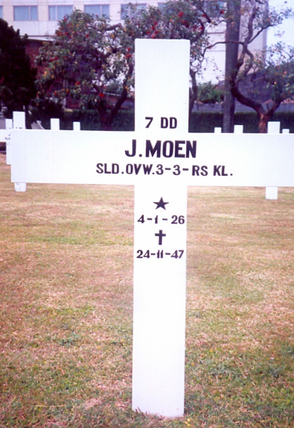 moen.j.2009.jpg