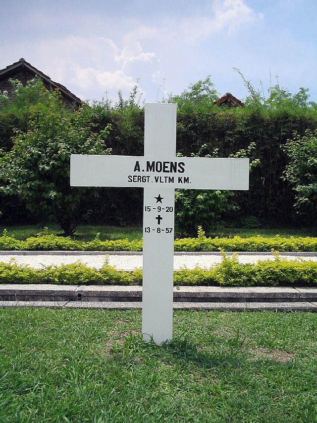 moens.a.2004.jpg