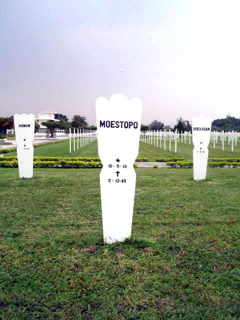 moestopo.2005.jpg