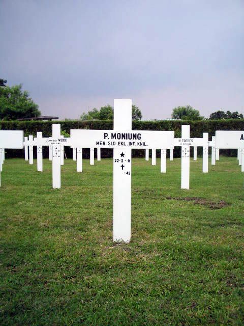 moniung.p.2005.jpg