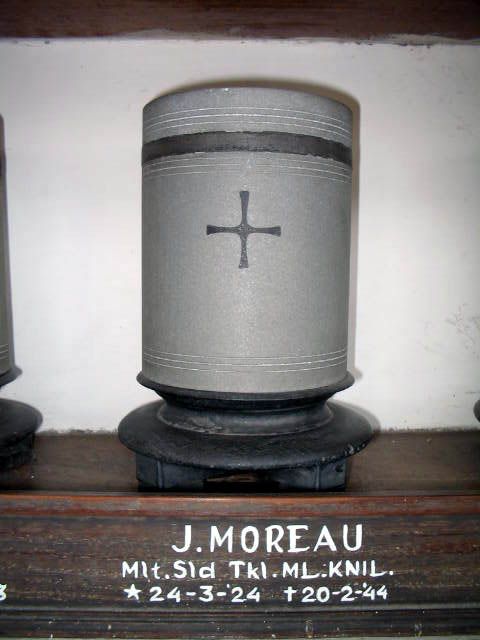 moreau.j.2005.jpg