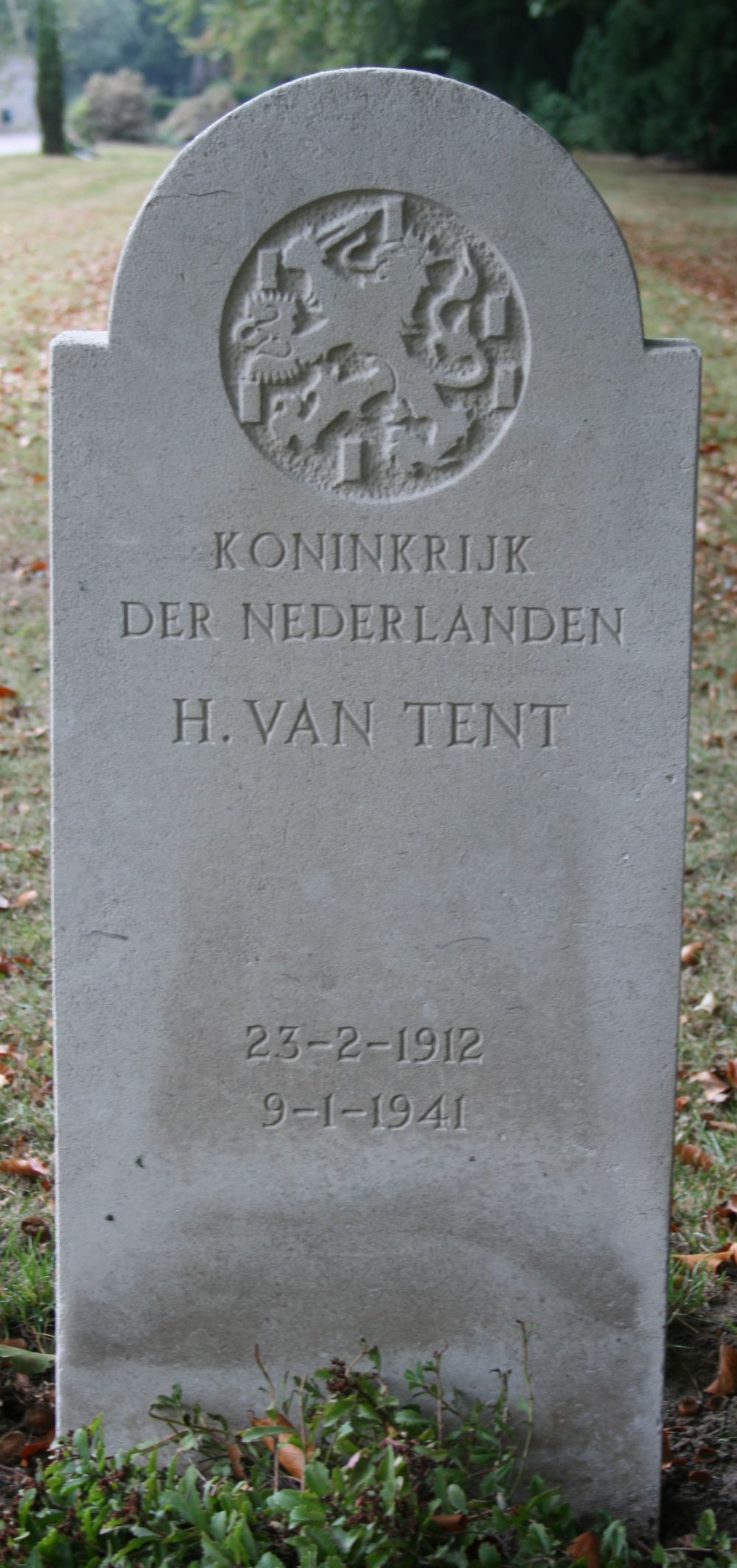 tent.h.van.2009.jpg