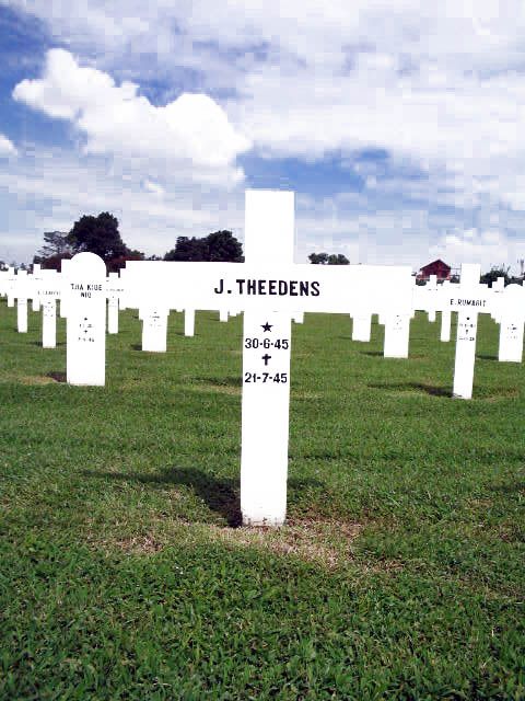 theedens.j.2005.jpg