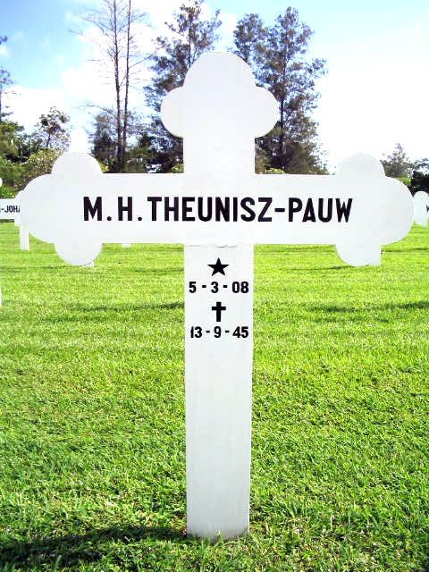 theunisz.pauw.m.h.2004.jpg