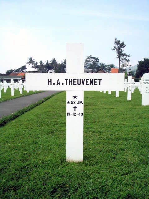 theuvenet.h.a.2005.jpg