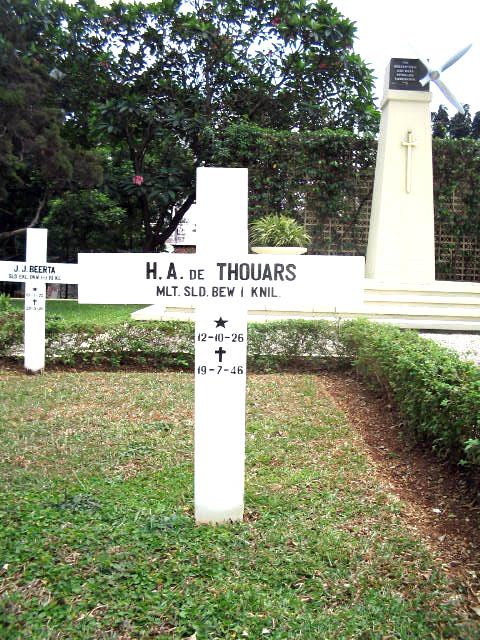 thouars.de.h.a.2005.jpg