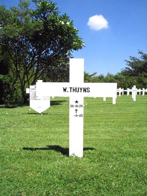 thuyns.w.2005.jpg