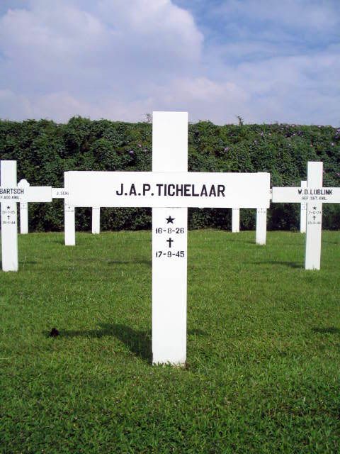 tichelaar.j.a.p.2005.jpg