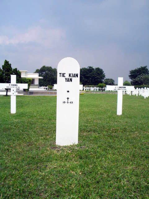 tie kian yan.2005.jpg