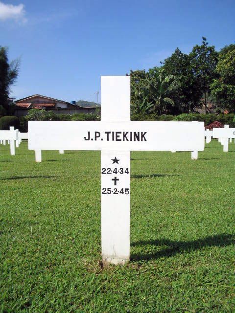 tiekink.j.p.2005.jpg