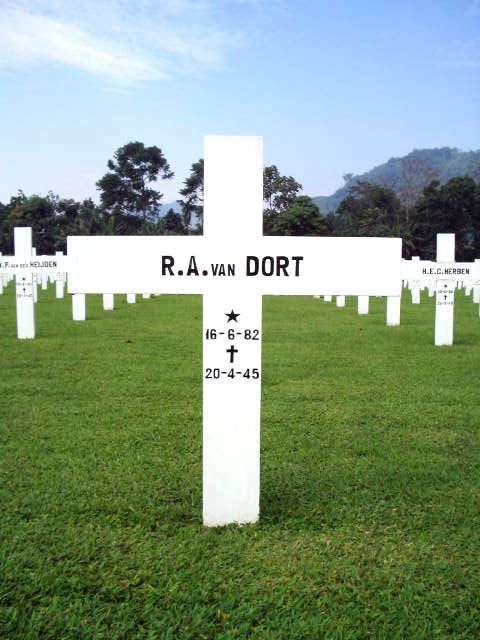 dort.van.r.a.2005.jpg