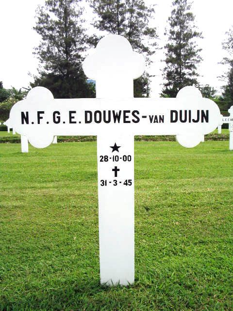 douwes duijn van.n.f.g.e.2004.jpg