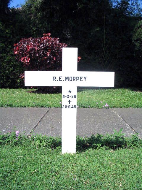 morpey.r.e.2005.jpg