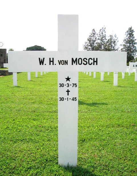 mosch von w.h.2004.jpg