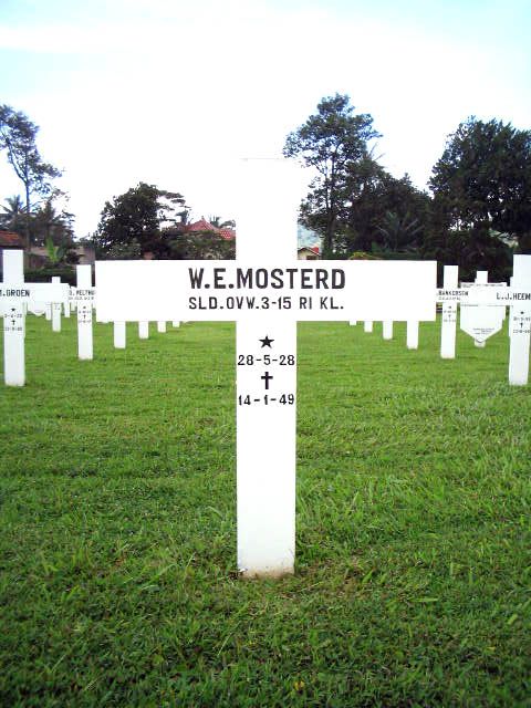 mostert.w.e.2005.jpg